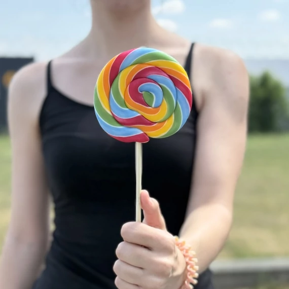 TLM hurrikán nyalóka szivárvány 120g 